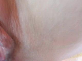 Lesbische Milfs treiben es in der Sporthalle