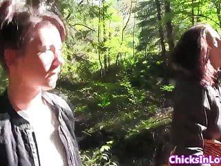 Tschechische Babes intensiver Orgasmus nach dem Lesbensex