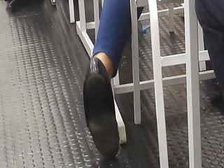 Sexy Teen macht es sich im Klassenzimmer