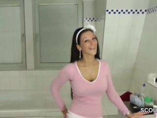 Mit dem Bruder beim wichsen erwischt