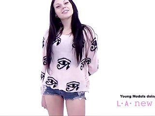 Fotomodel lässt beim Casting die Sau raus