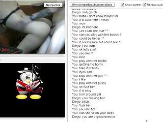 Tätowiertes punkgirl wird von hinten gefickt