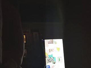 Ehefrau mit nettem Hintern wird hart gefickt