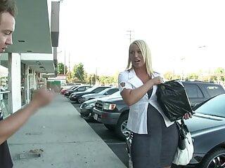 Pralle Blondine Mellanie monrö doggy style gefickt