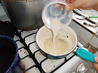 Ich Wichse meine neue Frau in den Arsch und spritzt mir ins Gesicht