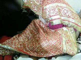 Inderin aus Indien genießt einen geilen Fick im Schlafzimmer